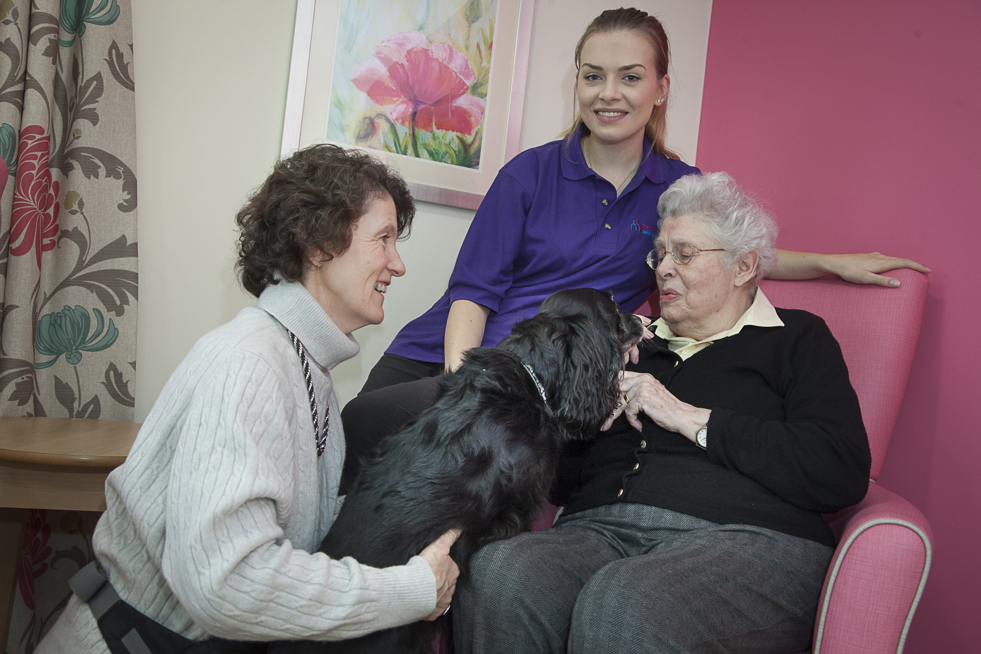 Pet therapy is Gem of an idea at care home