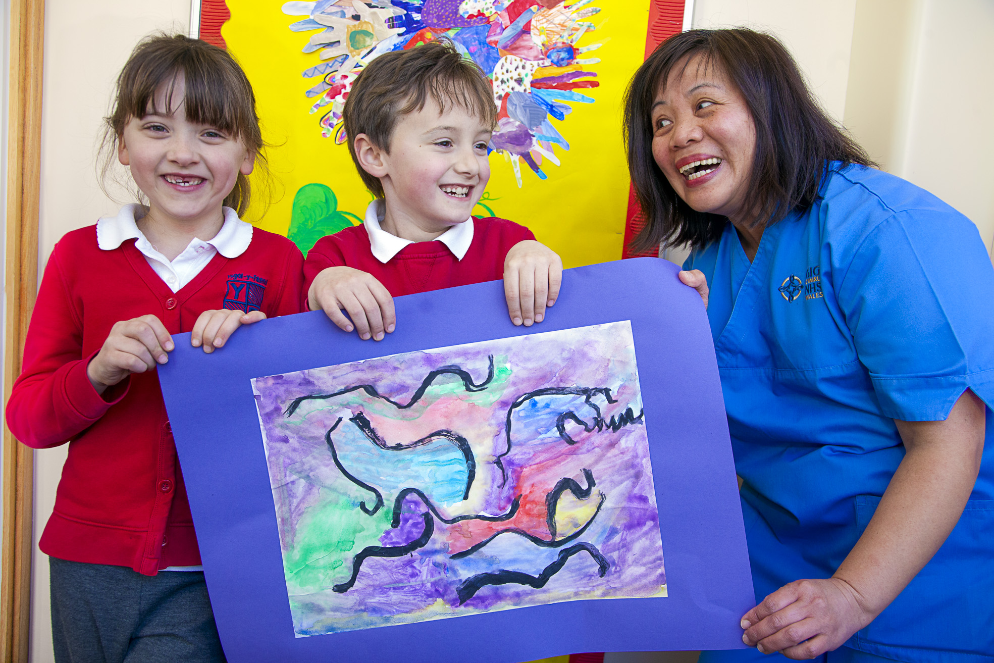 School’s pop-up art gallery in hospital praised by visitors and patients