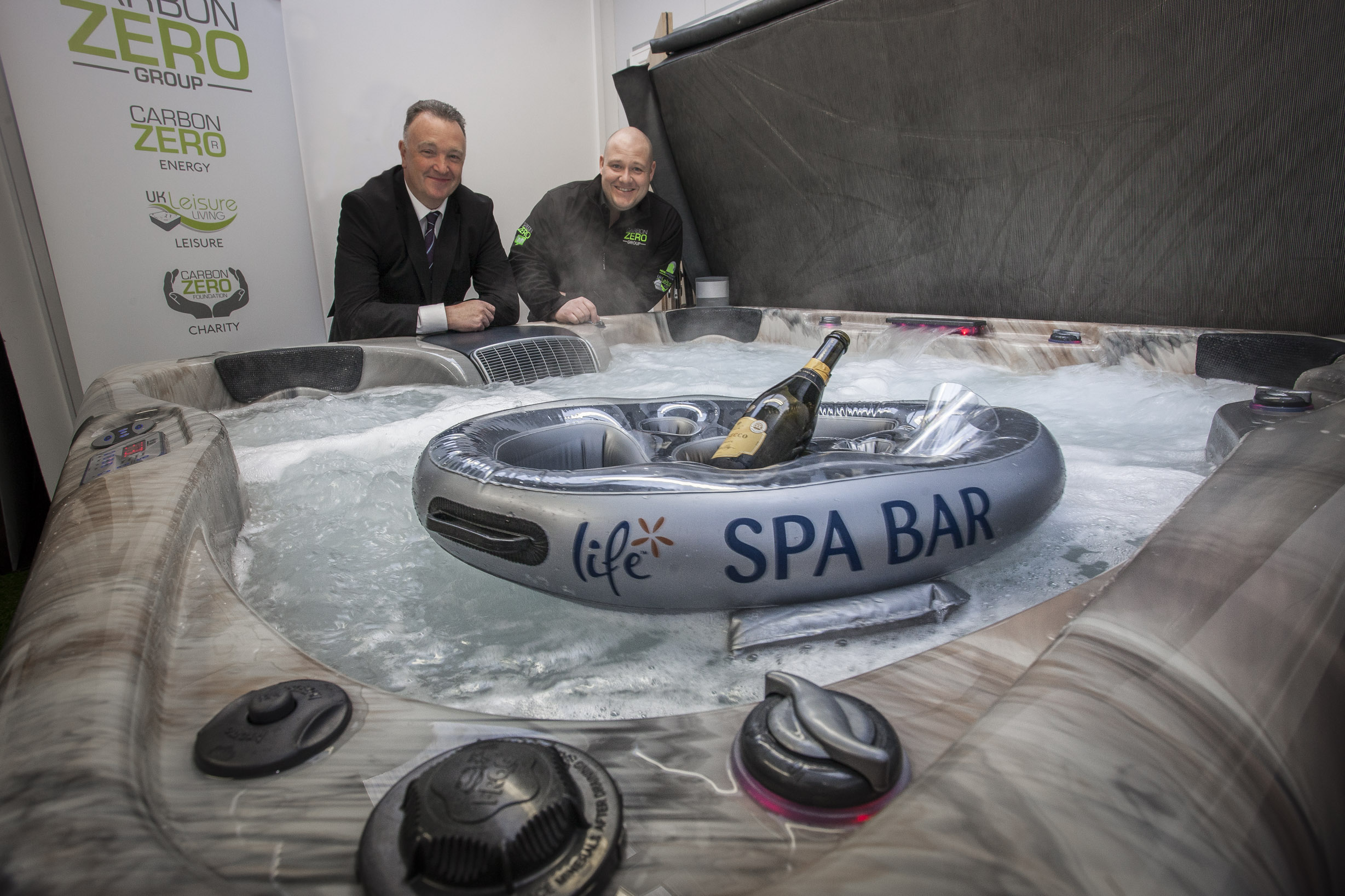 Entrepreneur is aiming to make a big splash with Hollywood-style hot tubs