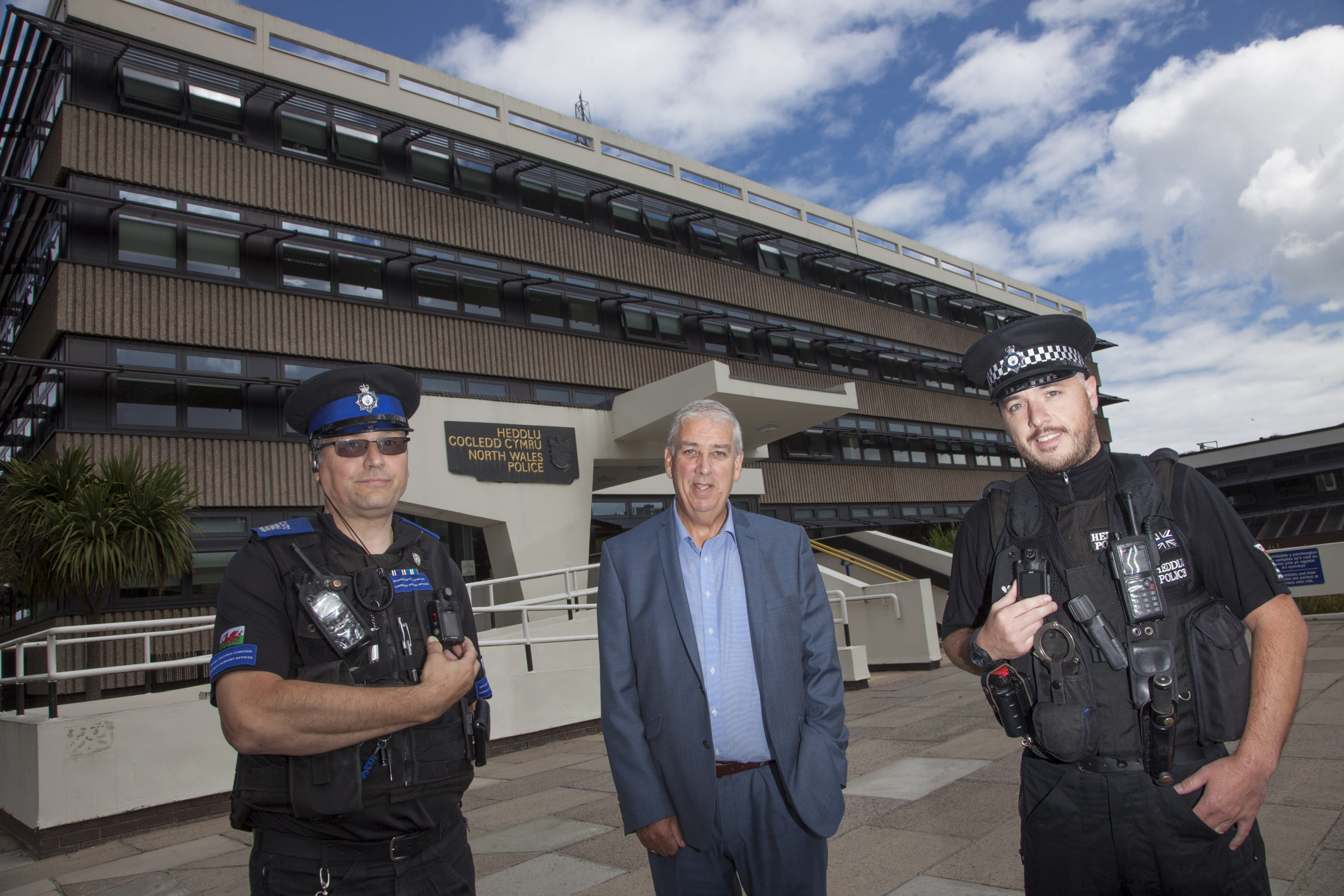 Wales first as body worn video will be issued to all police officers on duty