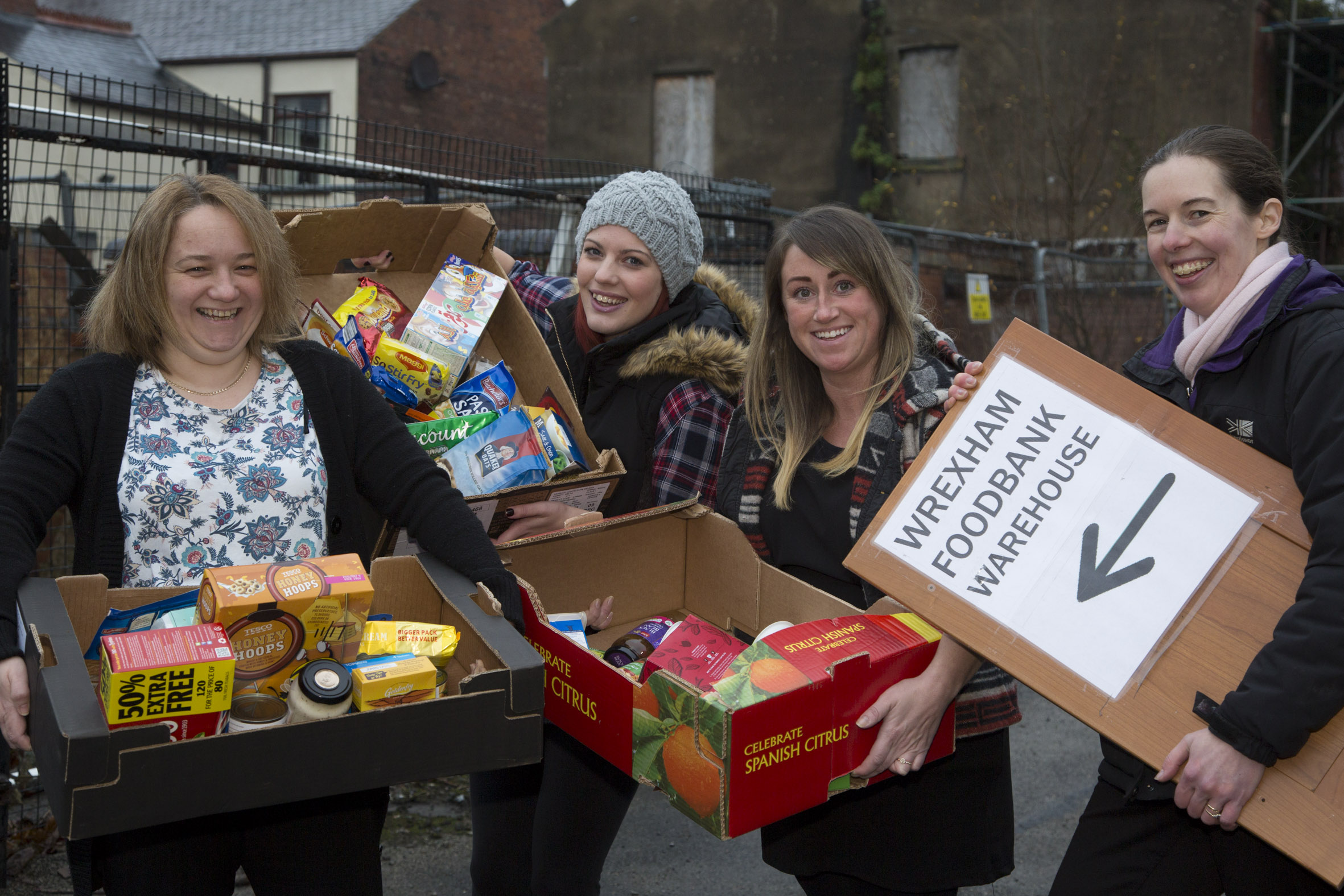 Trainers pledge to support food bank
