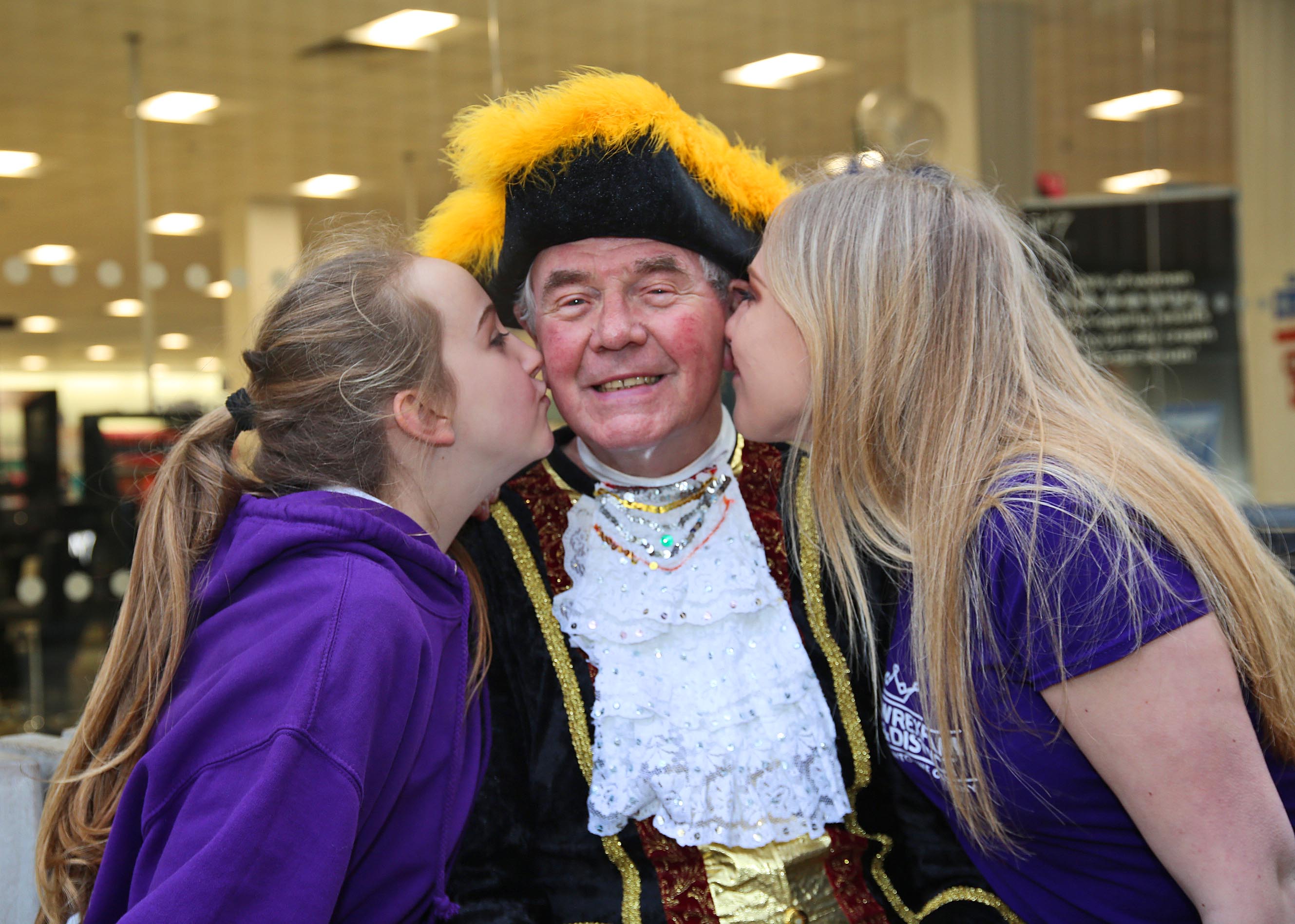 45 not out for panto king Frank – oh yes it is!