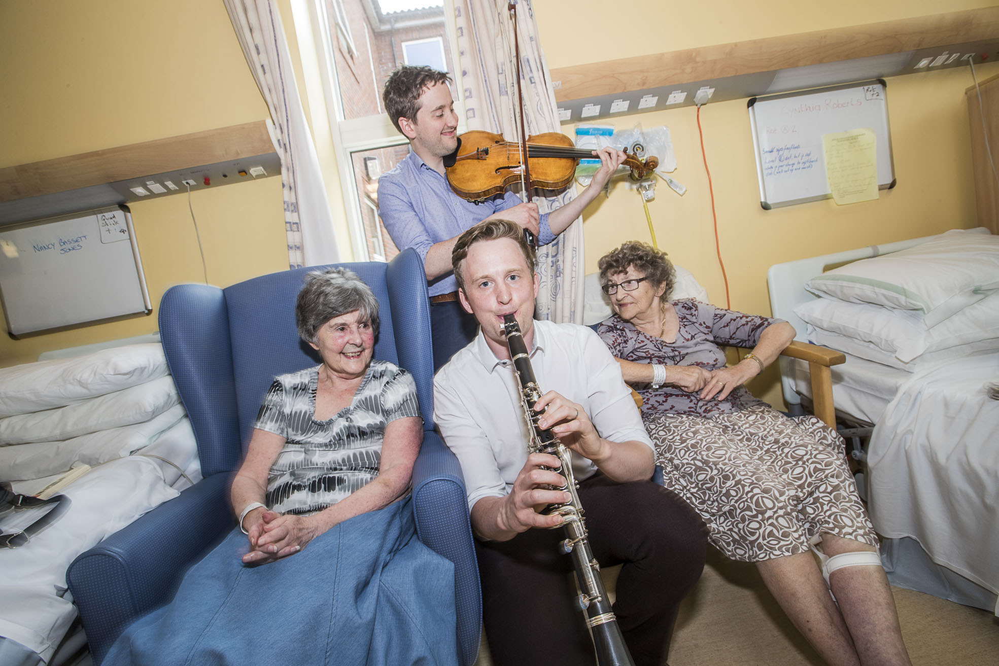 Music sessions by top orchestral duo play well with hospital patients