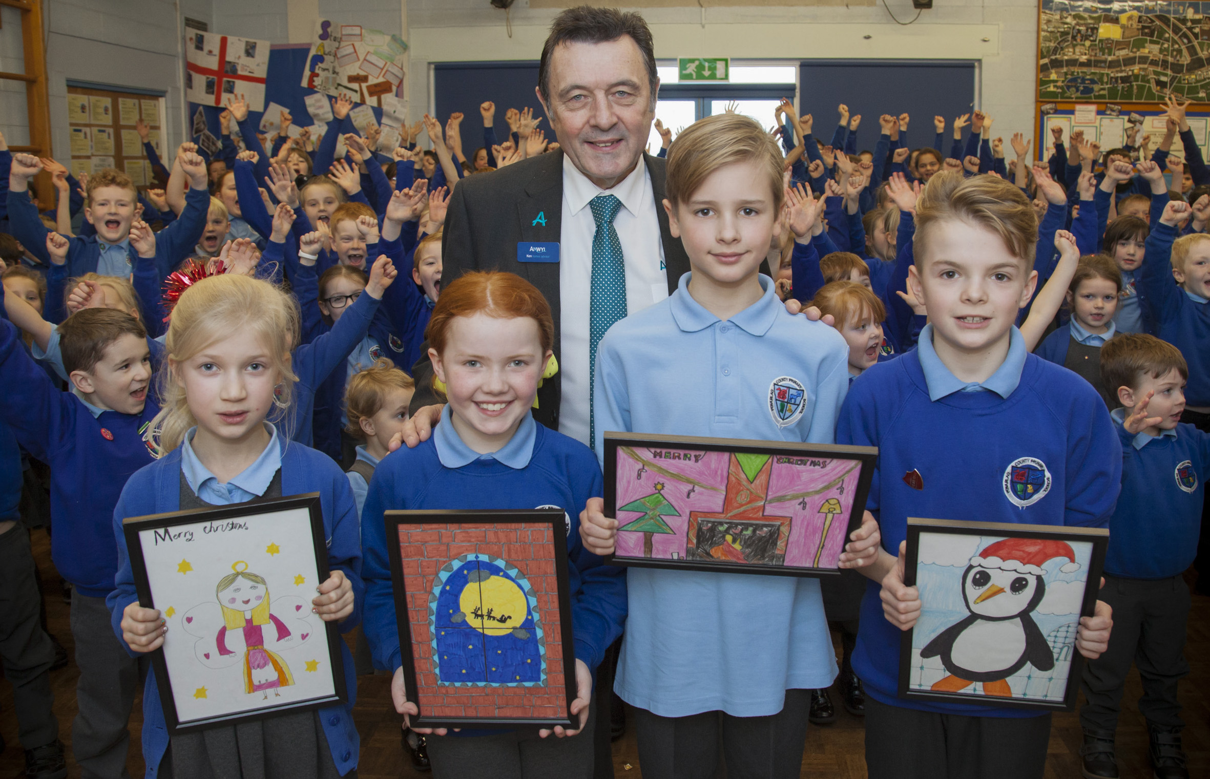School children from Penarlag Primary win Anwyl’s Christmas card competition