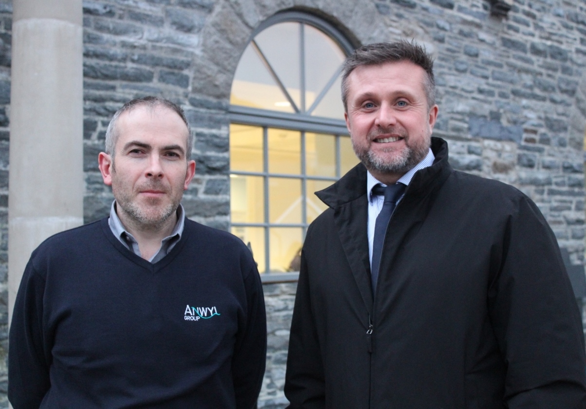 Top builder uses historic local quarry for slate for new health centre