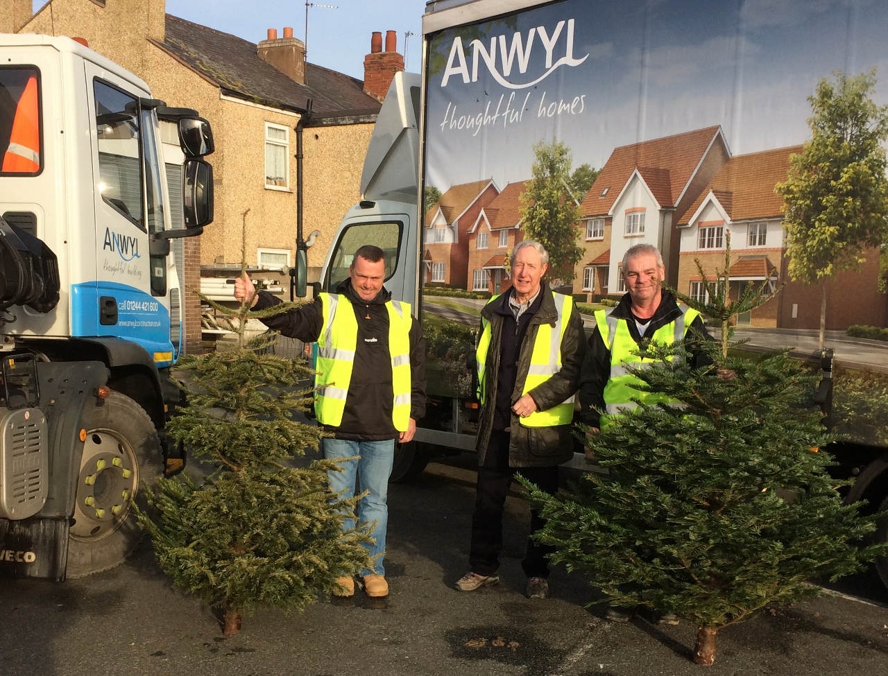 Builder helps charity raise £2.5K from Christmas tree collection