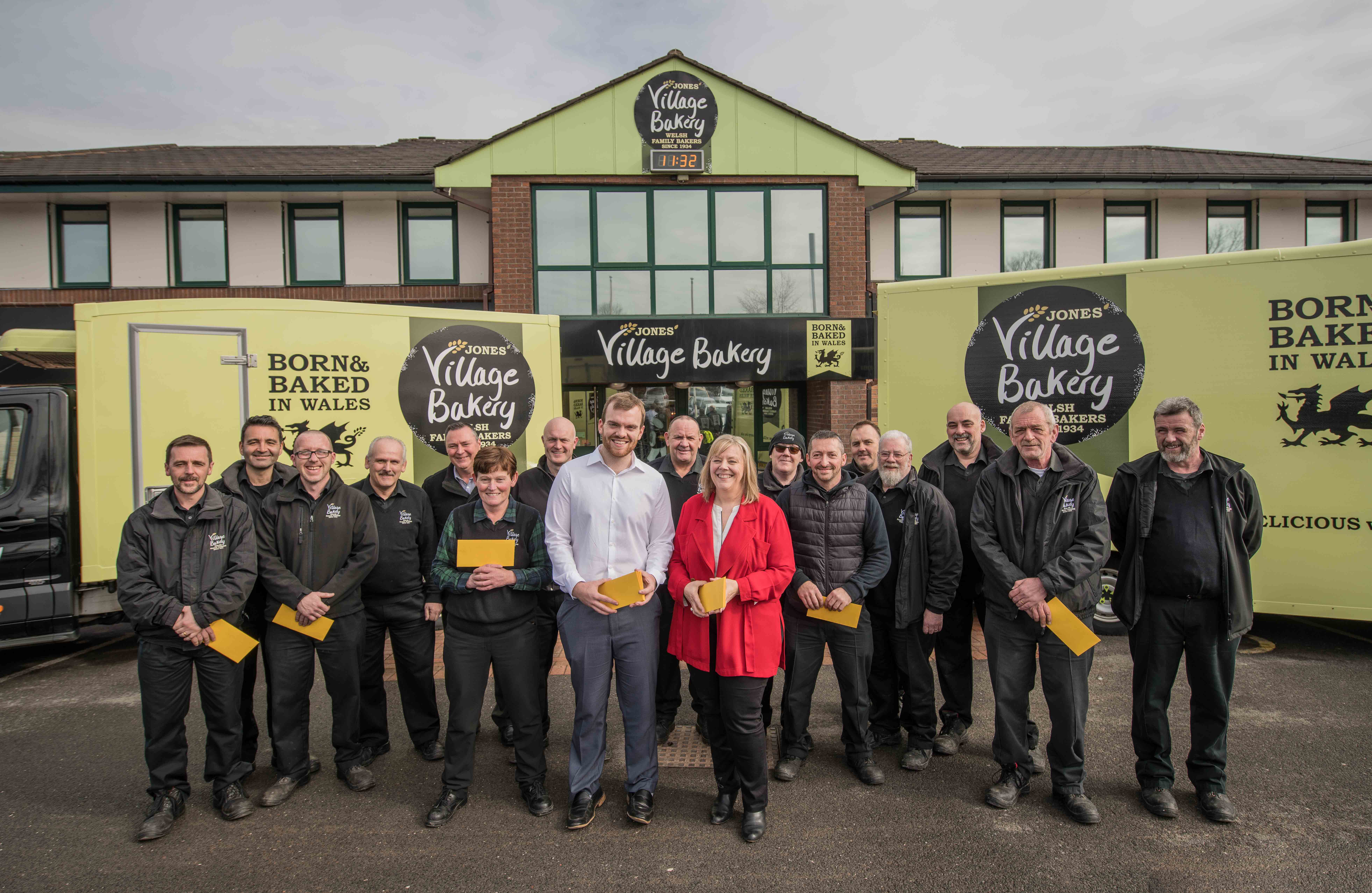 Hero bakery drivers rewarded with slap-up meal after beating the Beast from the East