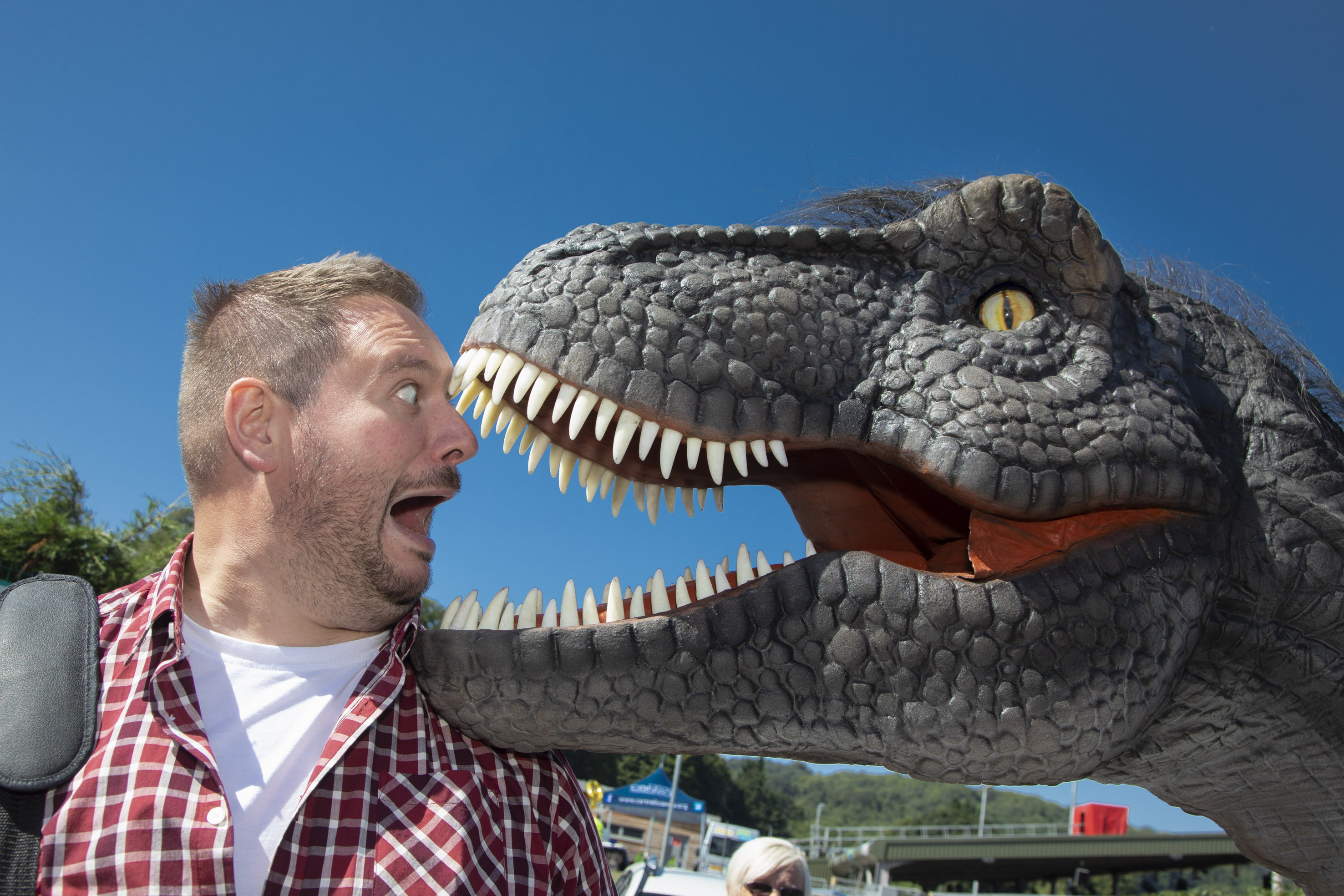 Eirias Park transformed into Jurassic Park with invasion of roaring 10ft tall dinosaurs