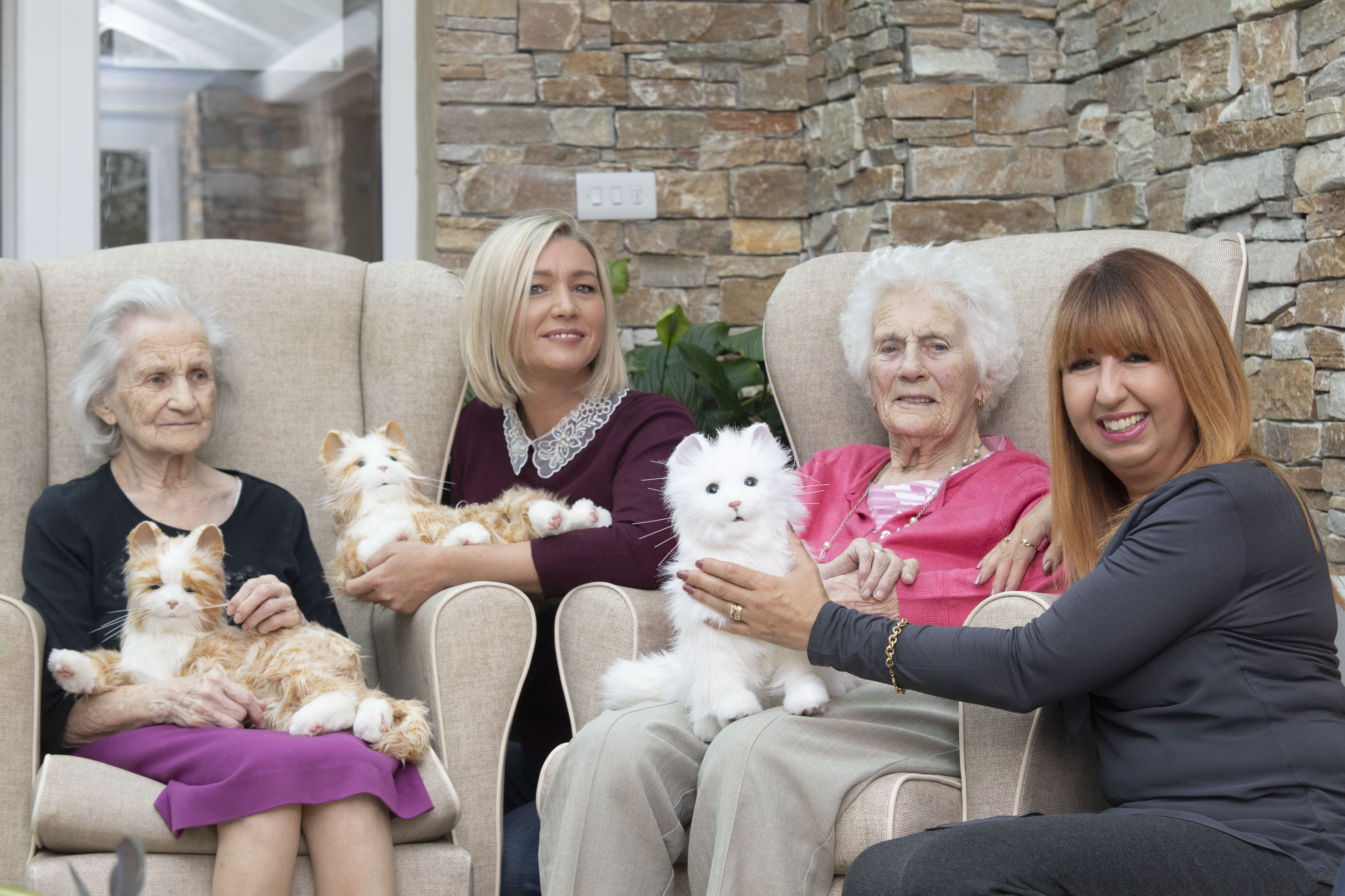 Robotic cats are purrfect for people with dementia