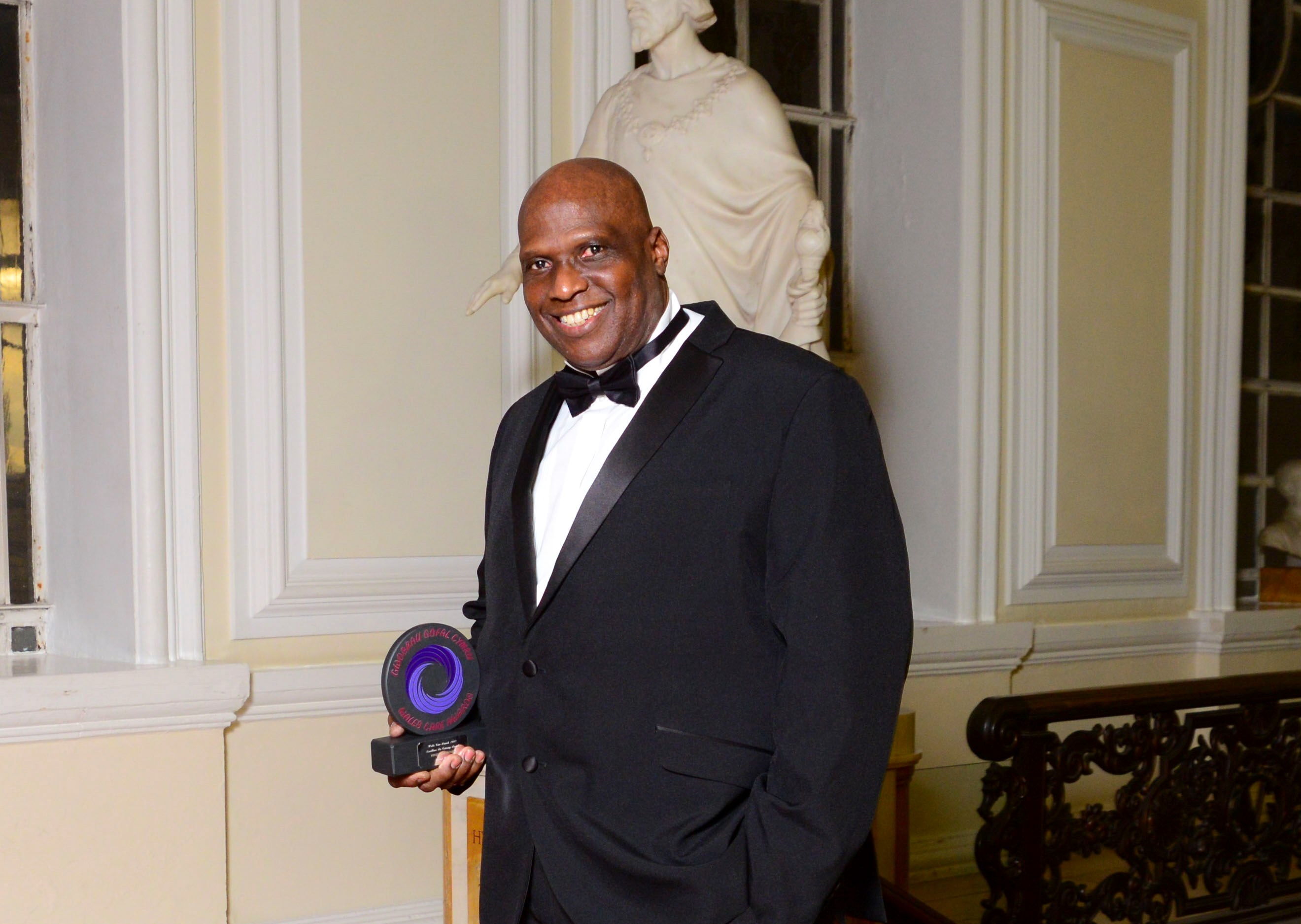 Culinary whizz Reginald who goes ‘above and beyond’ for care home residents scoops industry award