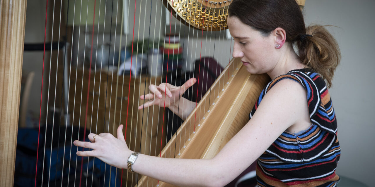 Top harpist swaps Albert Hall for Caernarfon care home