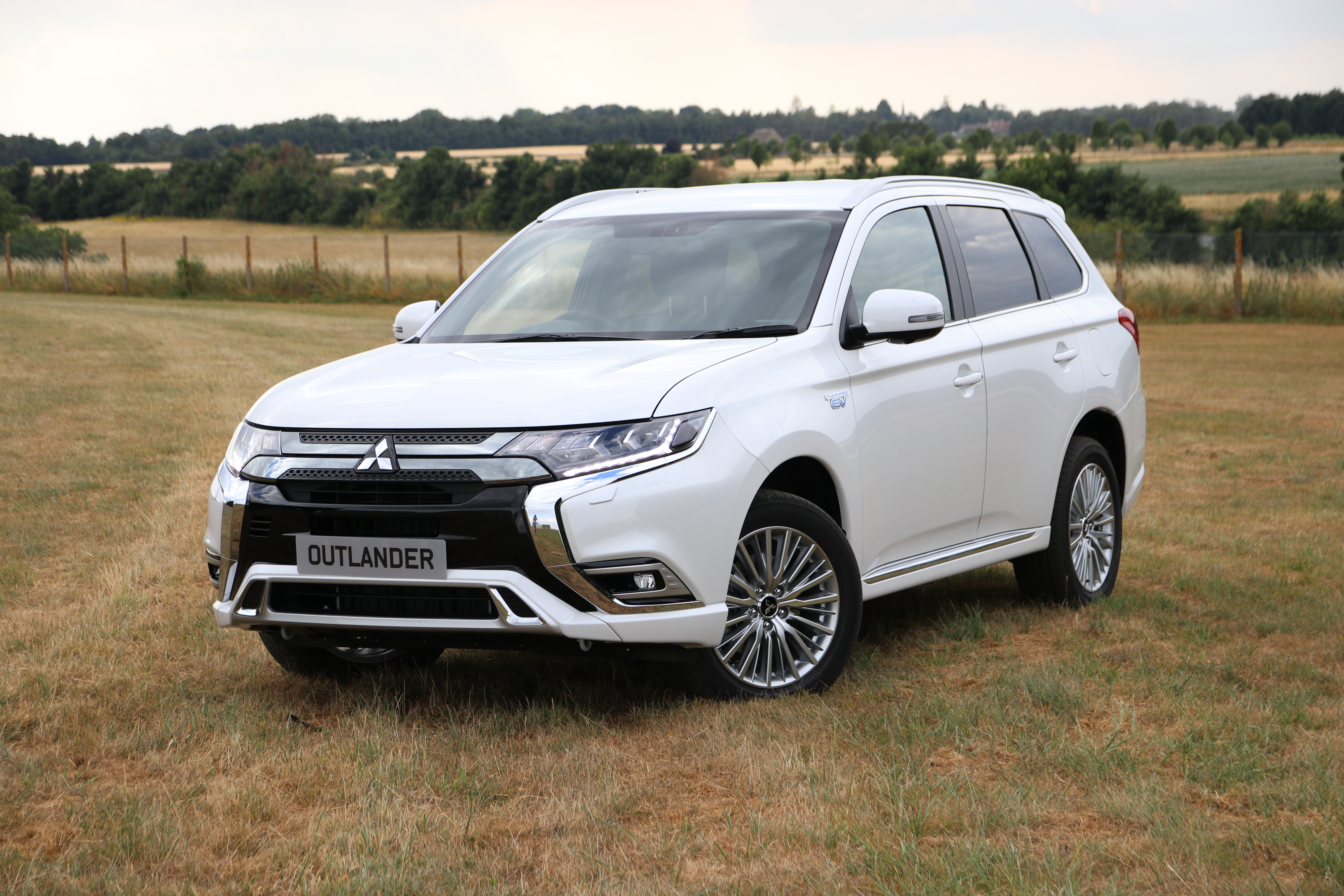 Mitsubishi Outlander PHEV road test by Steve Rogers