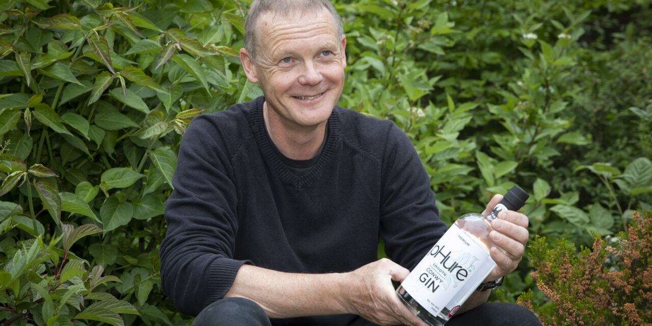 Scientist on mission to create perfect gin with new solar-powered distillery