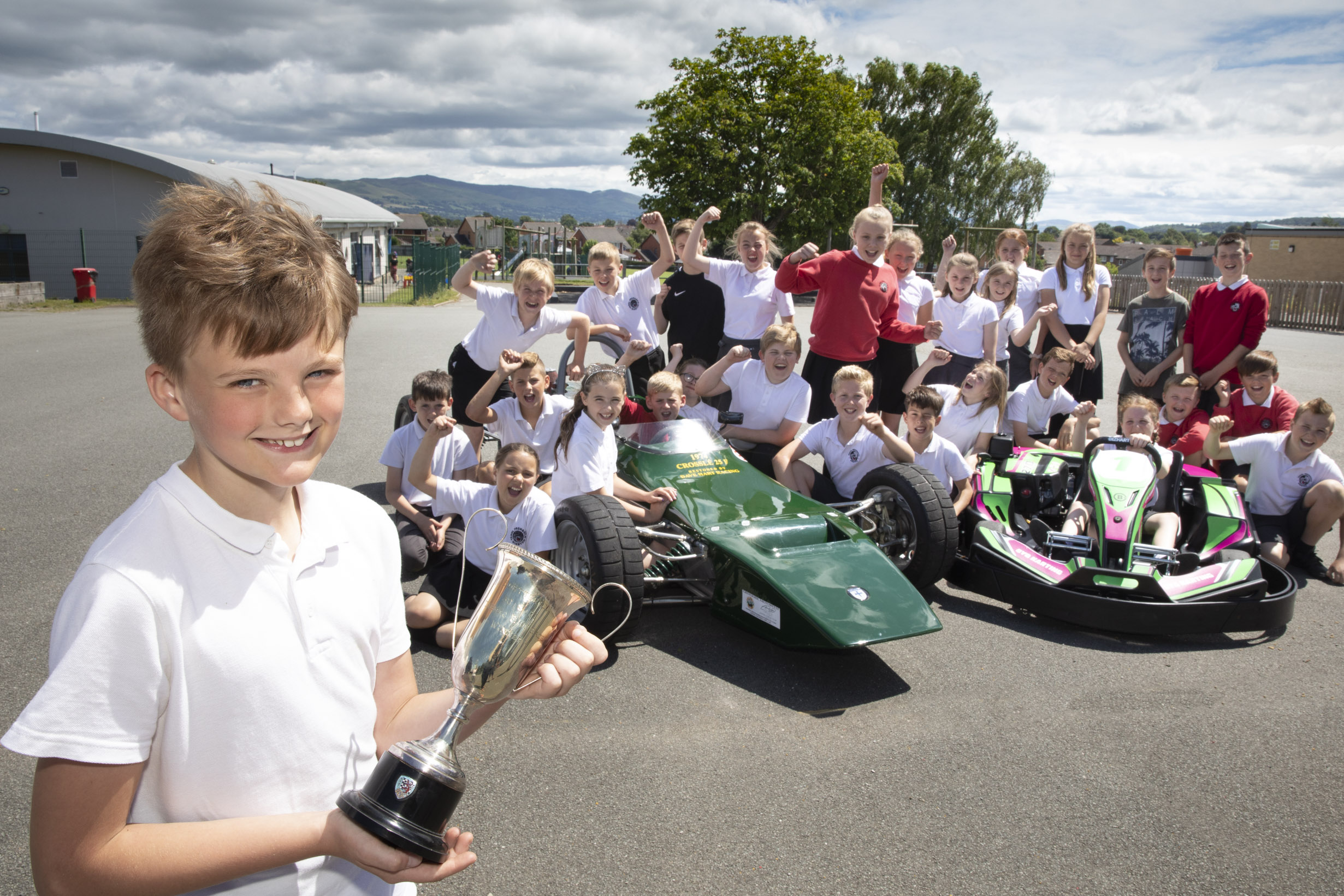 F1 hero Tom inspires pupild at his old school in Denbigh