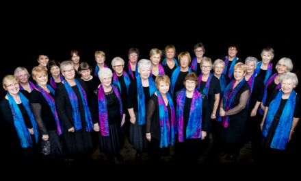 Opera star reunites with former music teacher in honour of Welsh ladies’ choir
