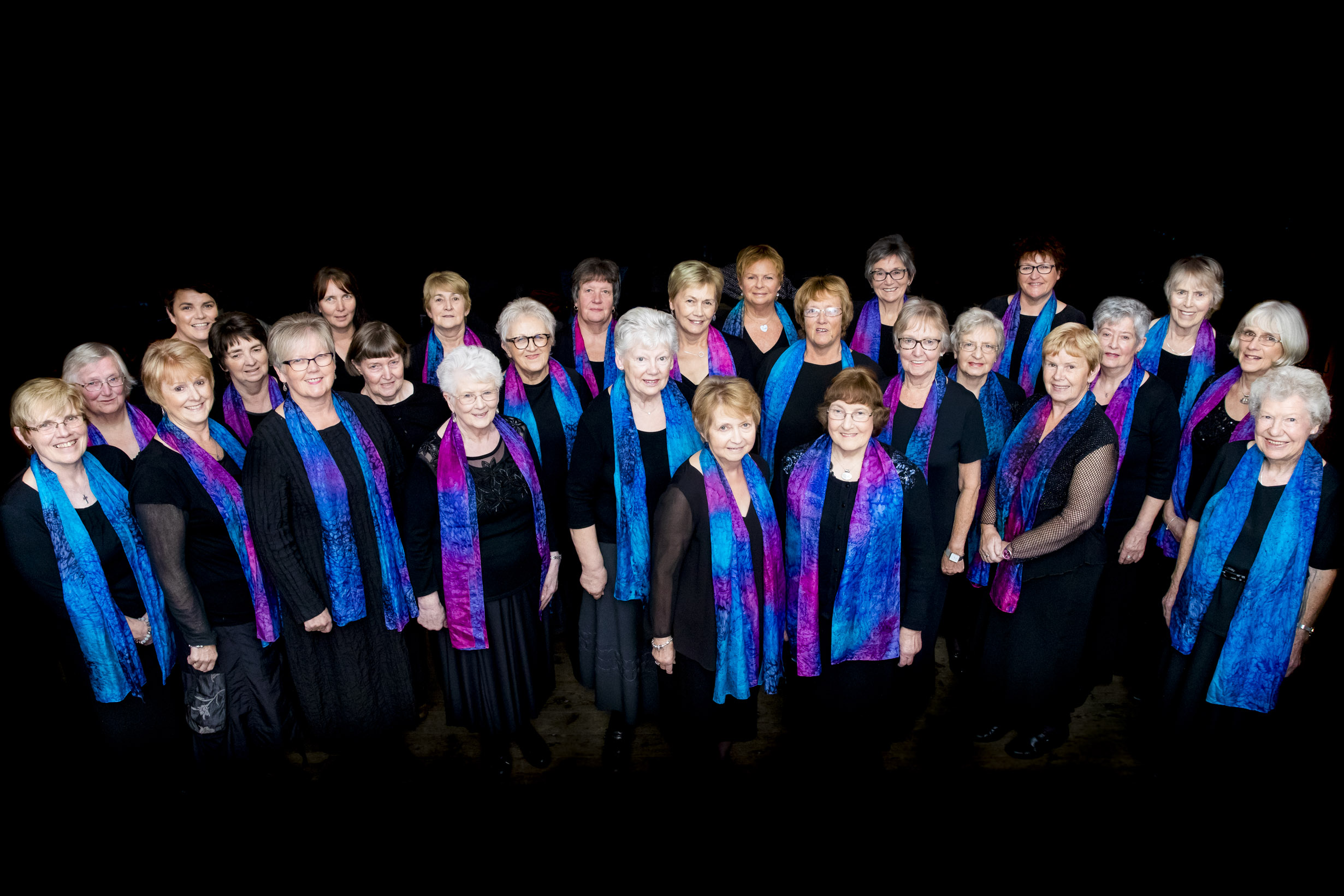 Opera star reunites with former music teacher in honour of Welsh ladies’ choir