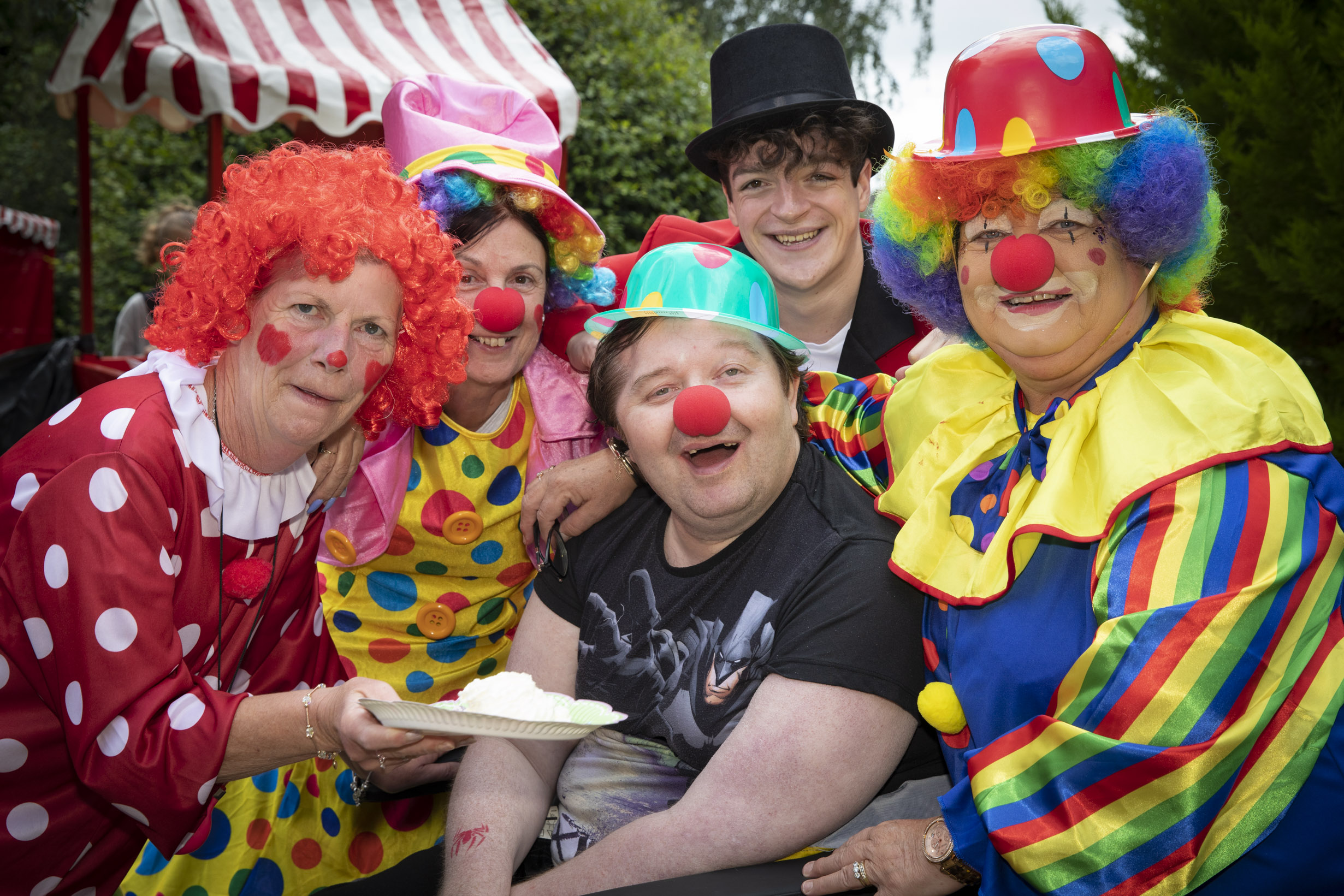 Care home residents raise cash for children’s charity