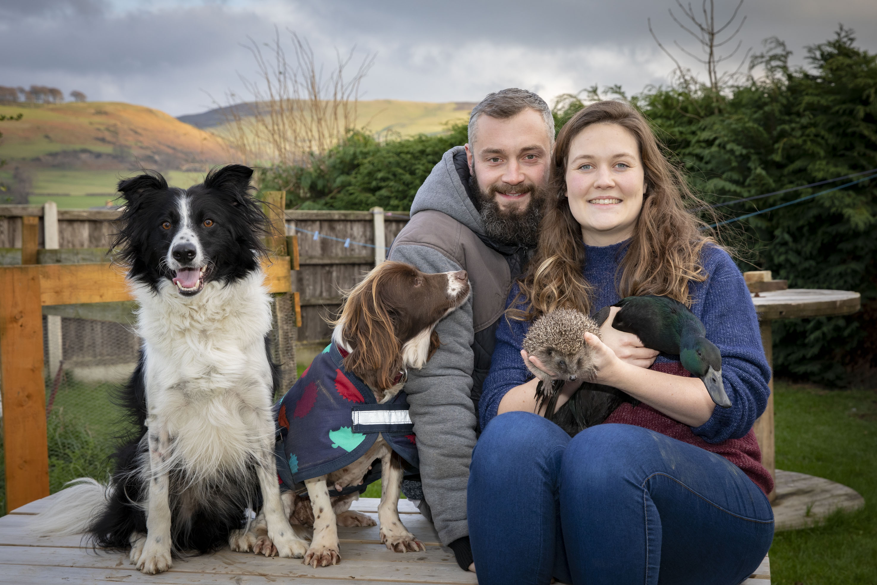 Bride’s £1,600 gift to wellbeing champions who turned her life around after anxiety battle