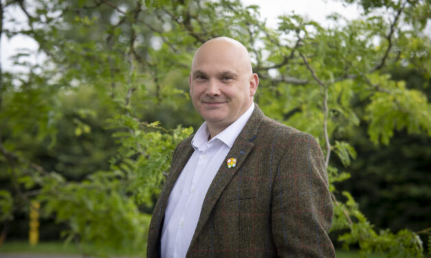 Ex-GB sled dog racer Nick in new run for victory at national care awards
