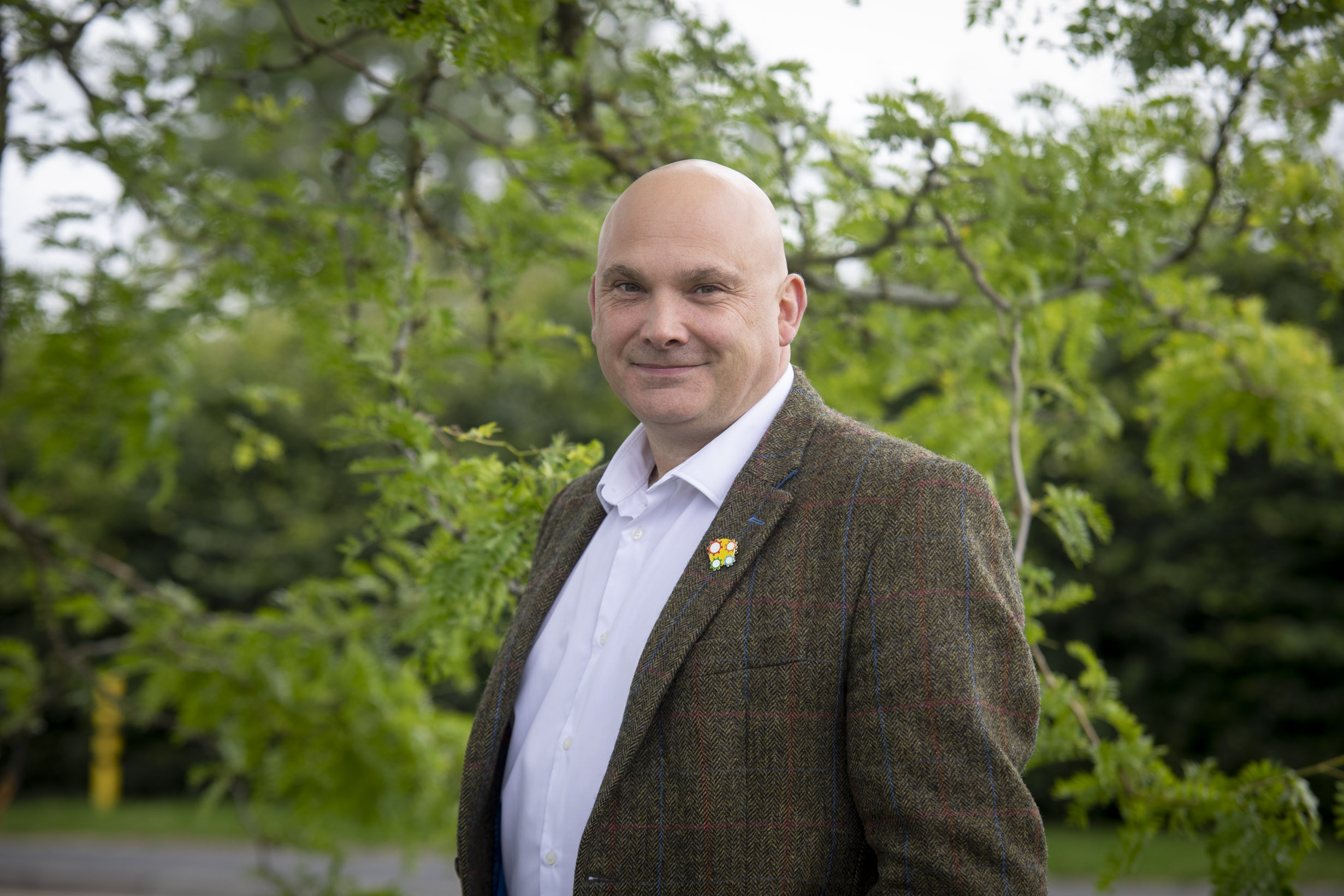 Ex-GB sled dog racer Nick in new run for victory at national care awards