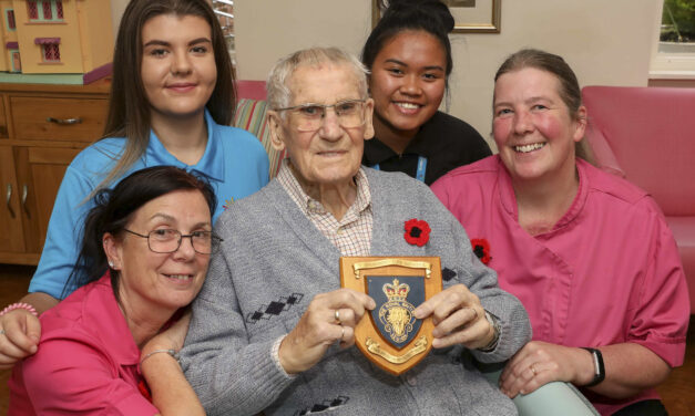 Tributes to Spitfire mechanic Ern who has passed away aged 93