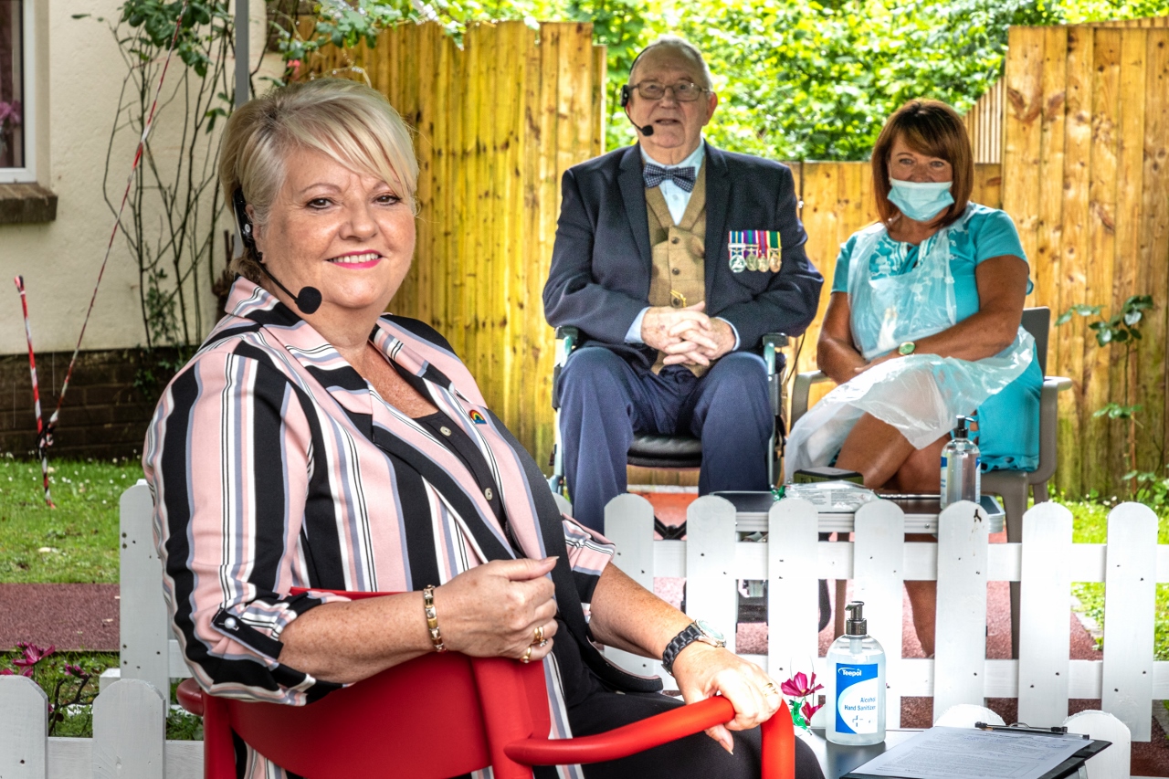 Tears of joy as Stanley, 92, reunited with daughter Susan after three months apart