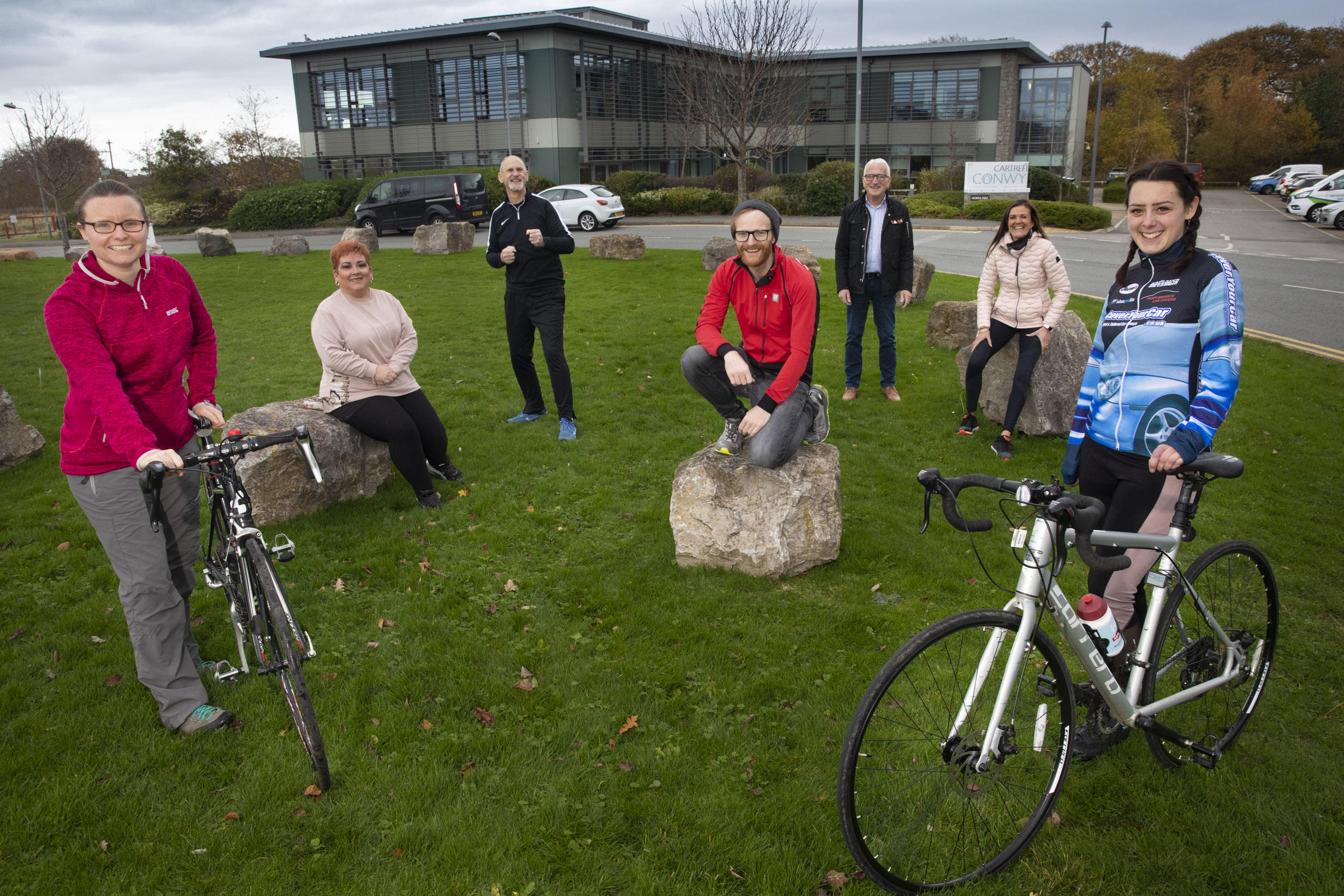 Round-the-world challenge in aid of hospice