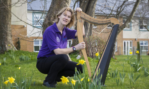 Painting to music provide a new beginning for people with dementia