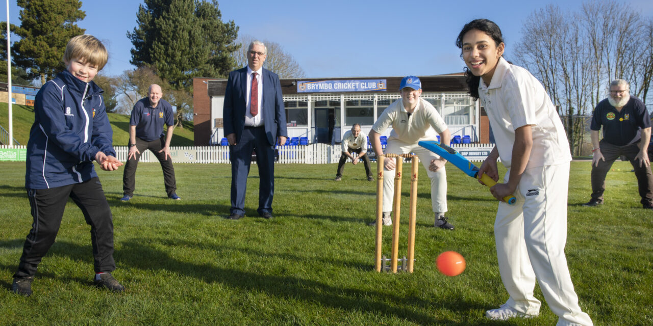Cricket club launch a junior coaching scheme to get kids back into cricket