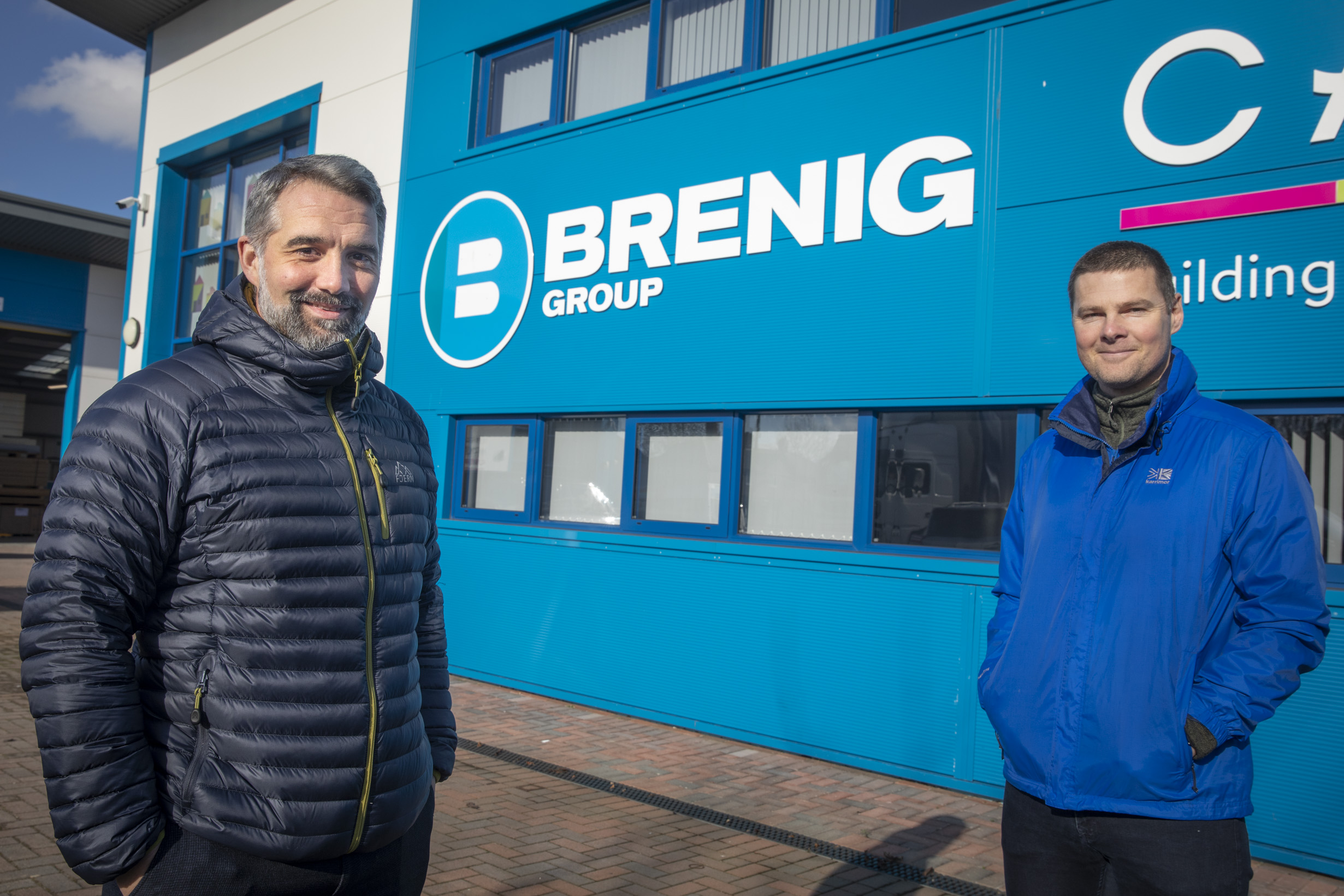 Eight aim to generate cash for hospice by tackling Snowdonia challenge