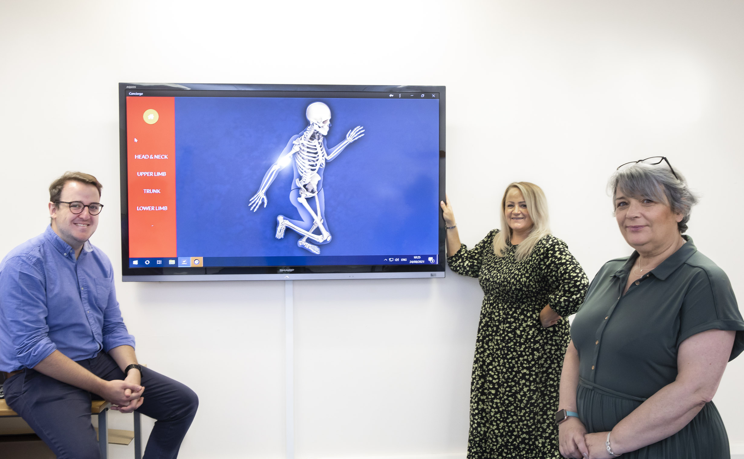University’s X-ray students use virtual reality gaming to hone their skills
