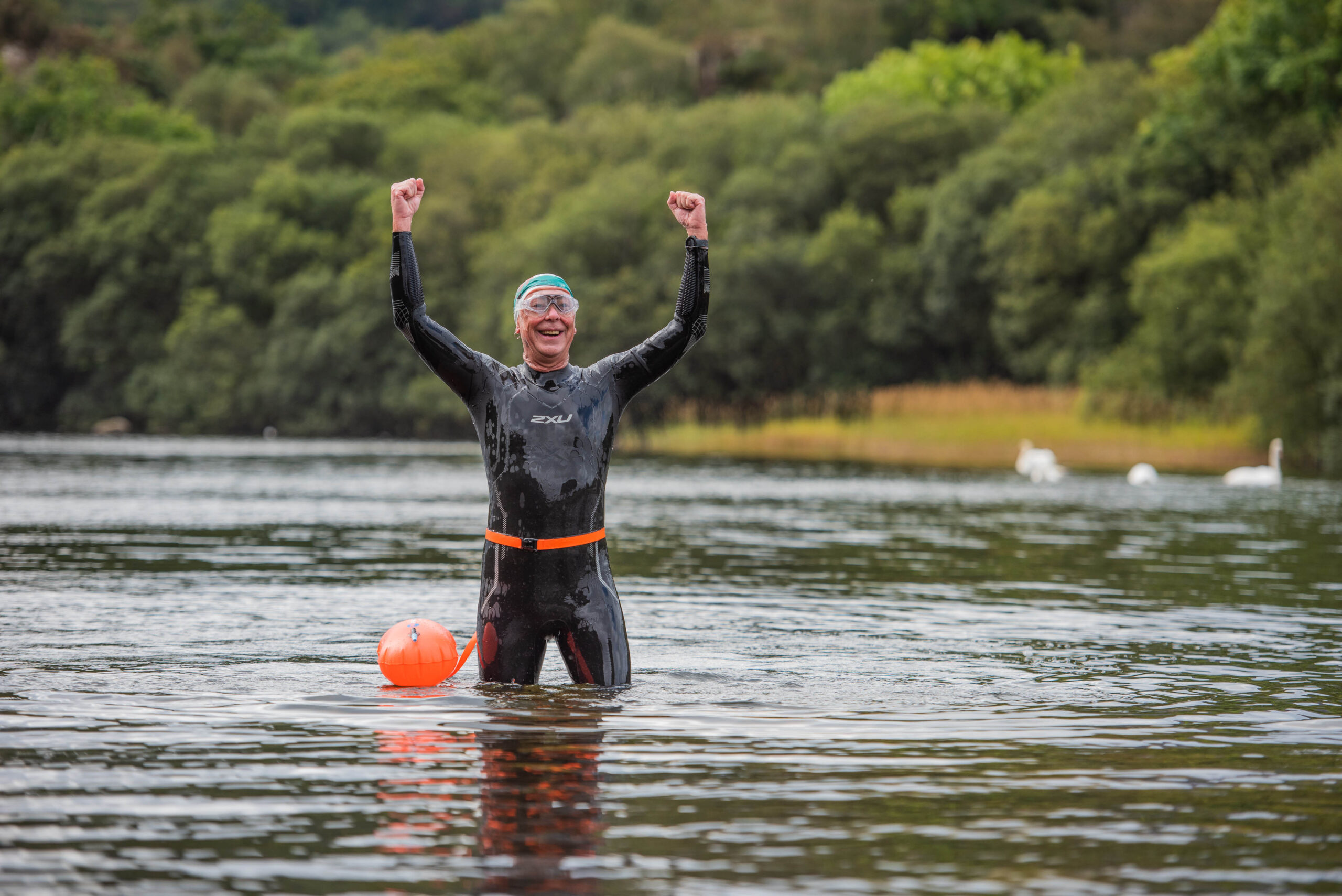 TV star Gaz Top scoffs 5,000 calories a day to complete epic 60km swim challenge