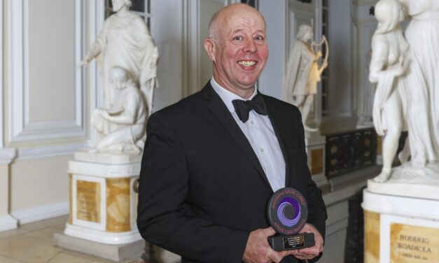 Care home residents raise a toast to award-winning ex-soldier Stephen