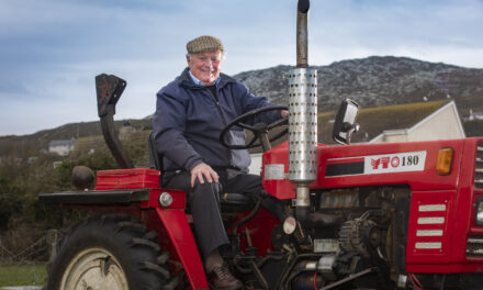 Farmer Owen John, 91, back on his tractor after “miraculous” robotic surgery