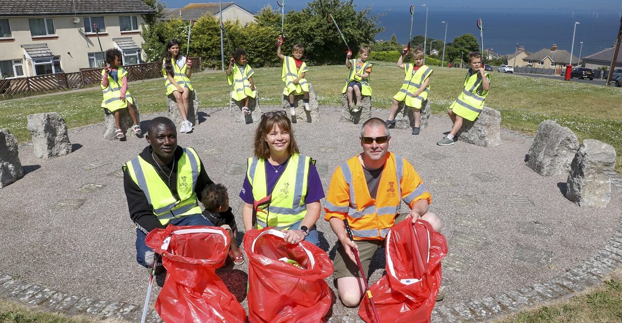 Community minded youngsters get stuck in to clean up estate
