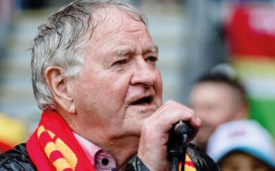 Iconic singer tells King Charles to relinquish his castles and hand them to Welsh people