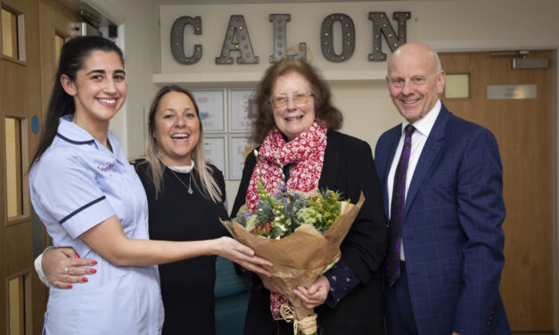 Singalong at Caernarfon care home hits right note for deputy minister