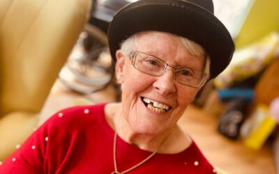 Plaque in memory of music loving ex-nurse Margaret takes pride of place on piano at Gwynedd care home