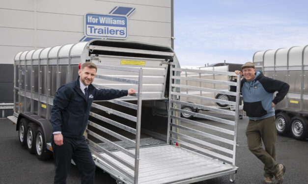 Celebrity farmer Gareth Wyn Jones gives thumbs up to new “big beast” trailer that’s an international hit