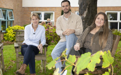 Devoted daughter speaks out to help ‘too young dementia patients’ after dad’s tragic diagnosis at 52