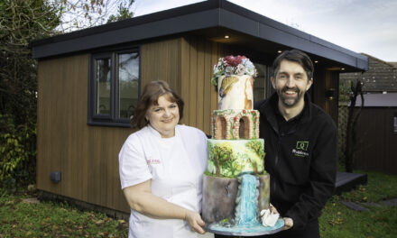 Baker beams up award and lands Star Trek and Doctor Who wedding cake