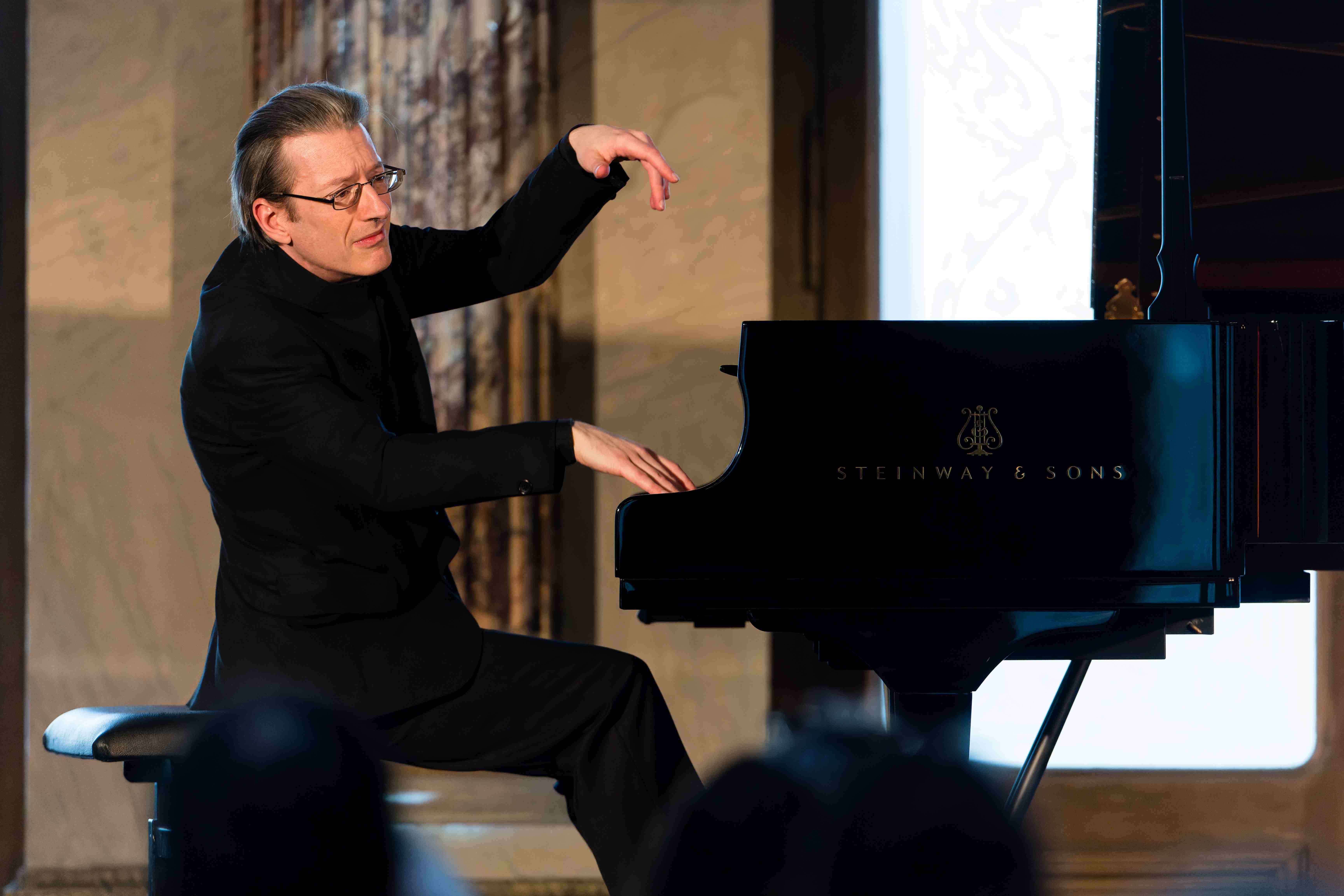 The forgotten WWI refugees who found hope in a Welsh chapel – and the pianist bringing their story back to life