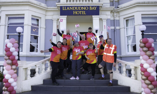 Hotel heroes set off on epic 200-mile trek for inspirational mum battling incurable cancer