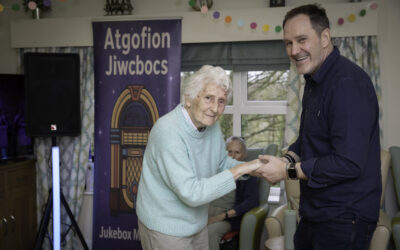 Singalong success: Dementia care home project strikes a chord as it tours Gwynedd