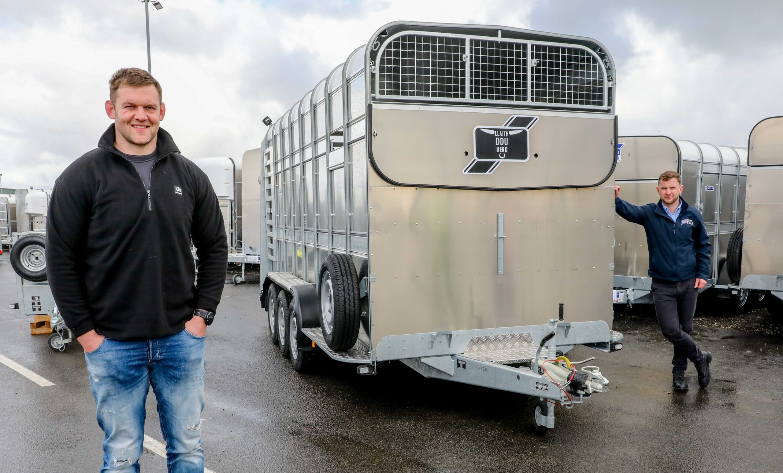 Rugby hero Dan Lydiate tackles new future with Welsh Black Cattle and “big beast” of a trailer