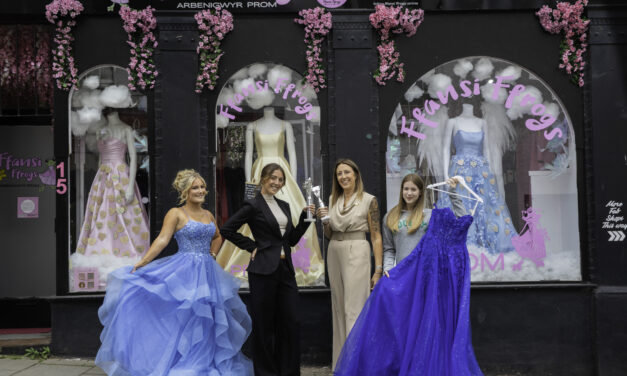 Prom dress boutique crowned best in North Wales goes global after sales rocket by 233% in “crazy June”