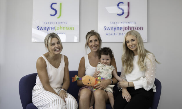 Tears at fundraiser for “one in a million” North Wales toddler as £7,278 raised