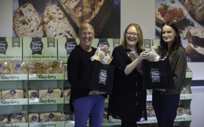 ‘You are amazing’: Hospice heroes thanked with special behind-the-scenes bakery treat