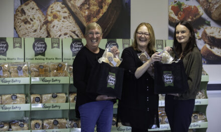 ‘You are amazing’: Hospice heroes thanked with special behind-the-scenes bakery treat