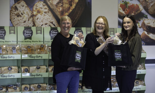 ‘You are amazing’: Hospice heroes thanked with special behind-the-scenes bakery treat